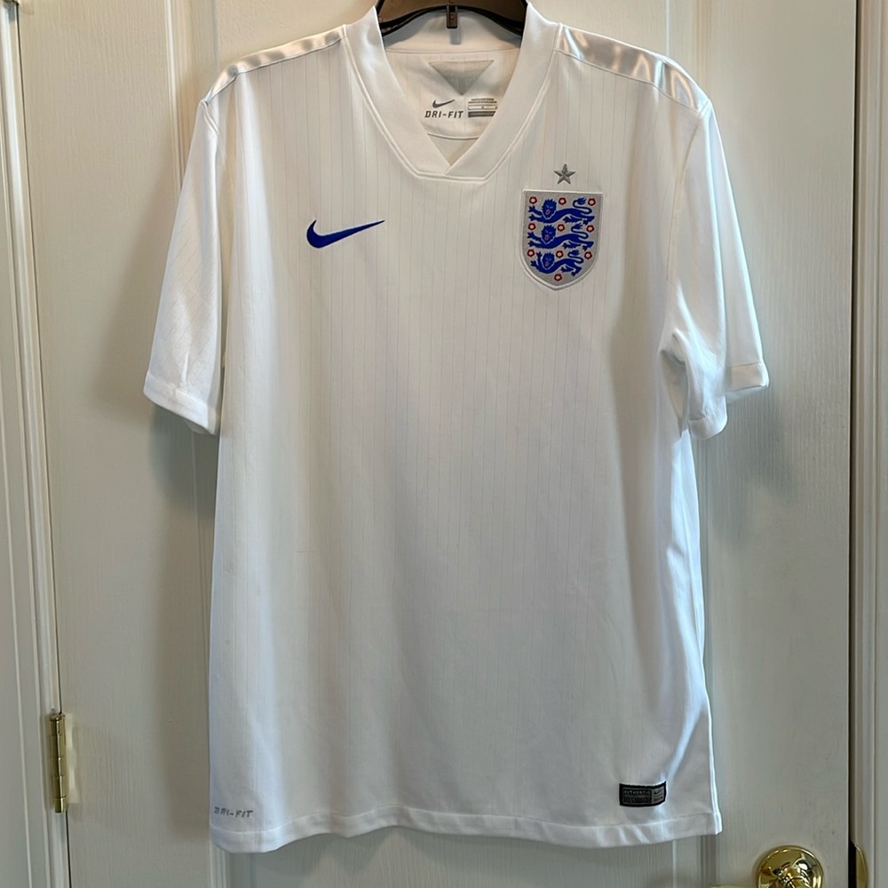 Nike Men’s England Football/Soccer Jersey, Size L